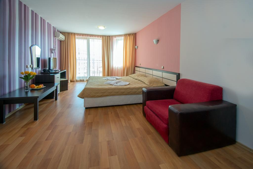 South Beach Hotel - New Management And Free Beach Access تساريفو المظهر الخارجي الصورة