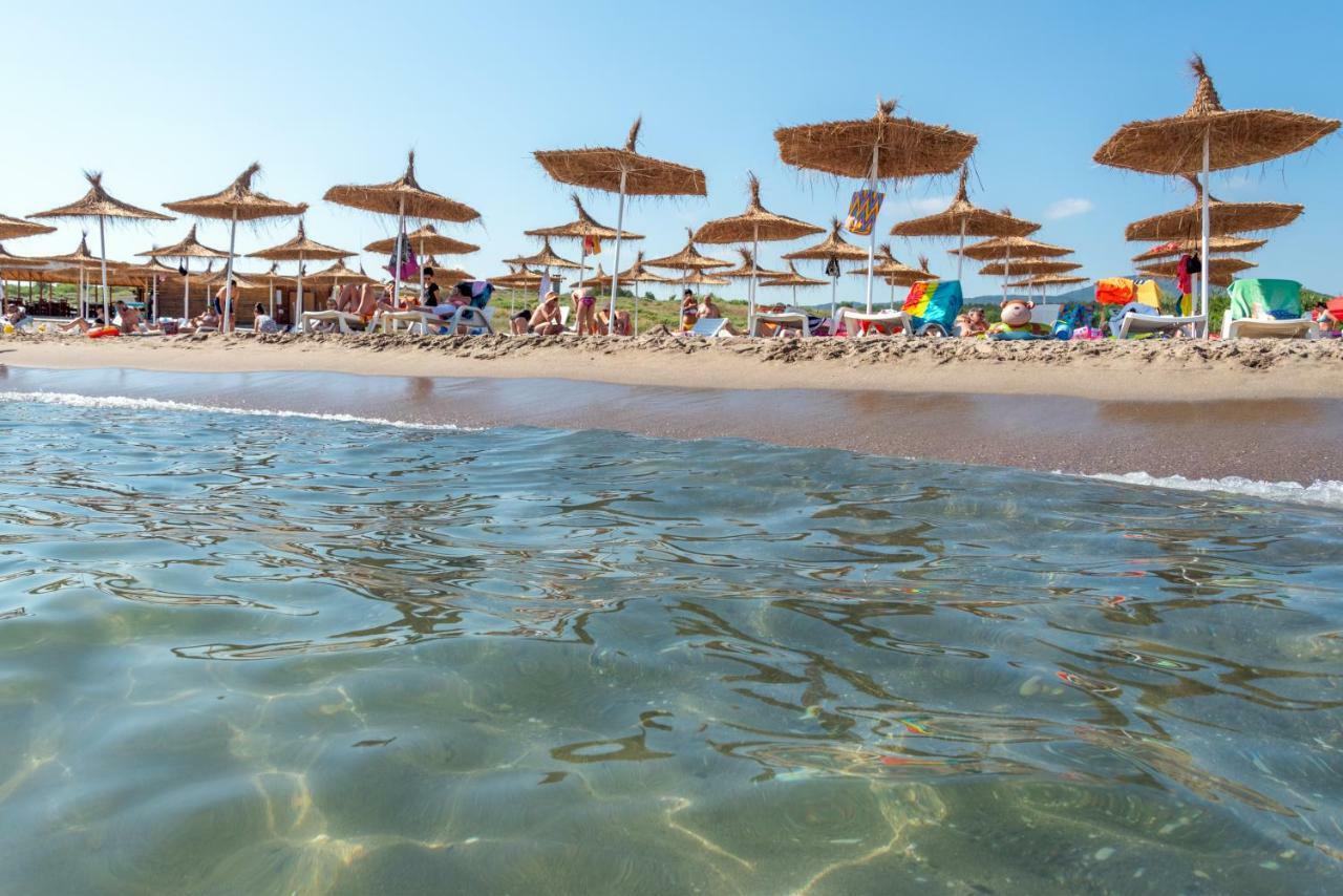 South Beach Hotel - New Management And Free Beach Access تساريفو المظهر الخارجي الصورة