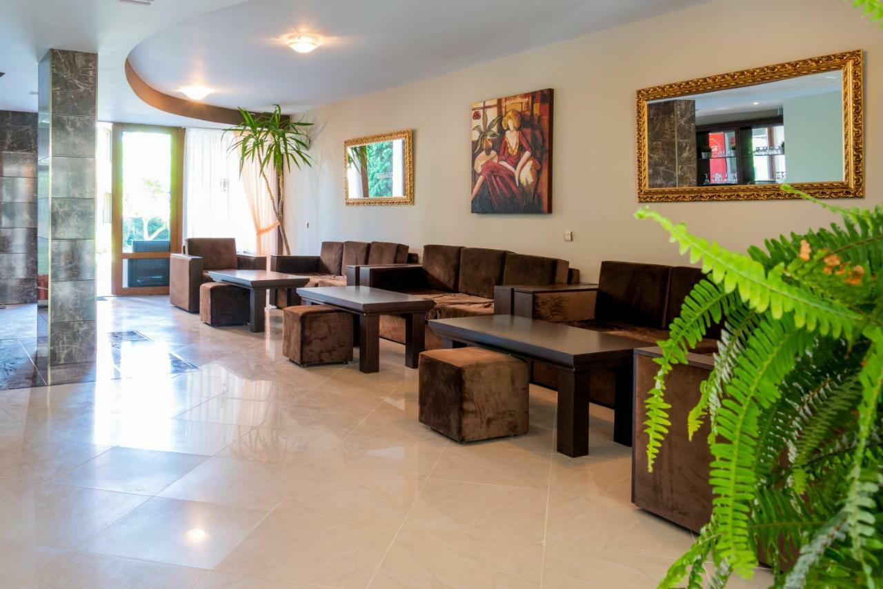 South Beach Hotel - New Management And Free Beach Access تساريفو المظهر الخارجي الصورة