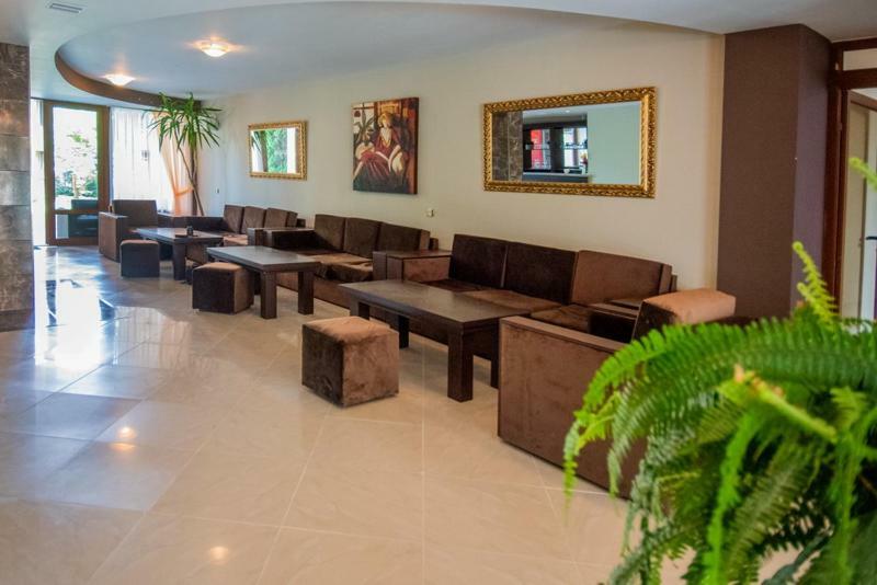 South Beach Hotel - New Management And Free Beach Access تساريفو المظهر الخارجي الصورة